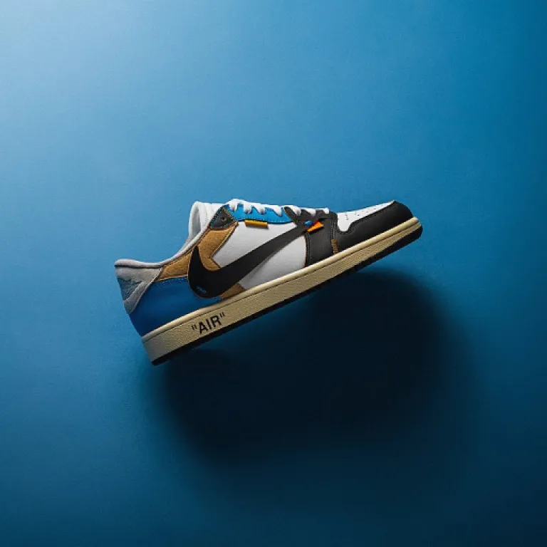 Tout savoir sur les sneakers Travis Scott : style, collaborations et conseils d’achat