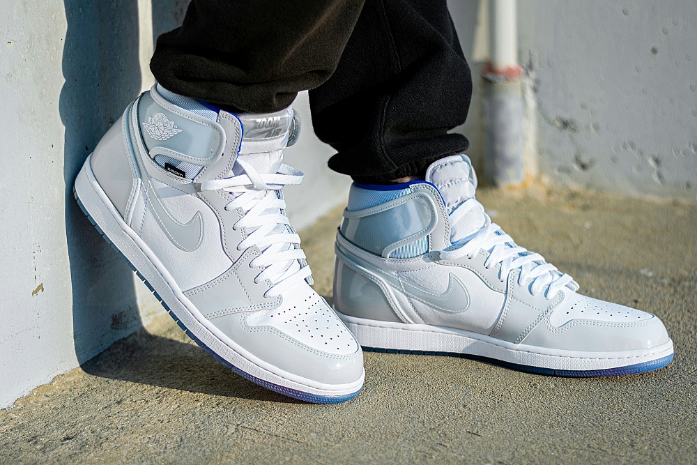 Snkrs Travis Scott : comment les baskets montantes réinventent le mythe Jordan et Nike